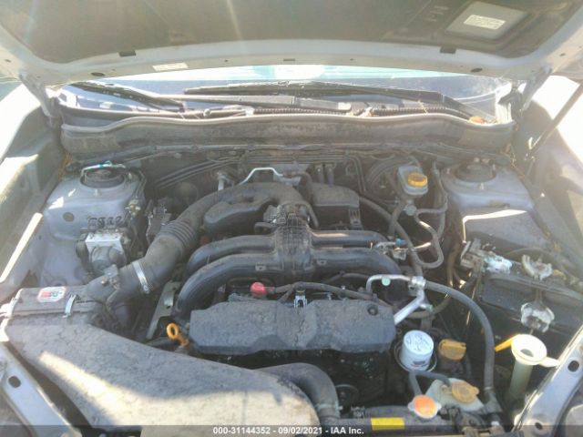 Photo 9 VIN: JF2SJADC8FH825148 - SUBARU FORESTER 