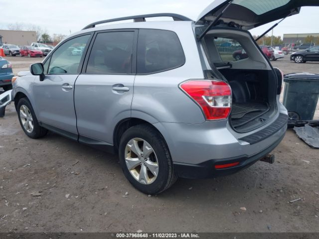 Photo 2 VIN: JF2SJADC8GH405844 - SUBARU FORESTER 