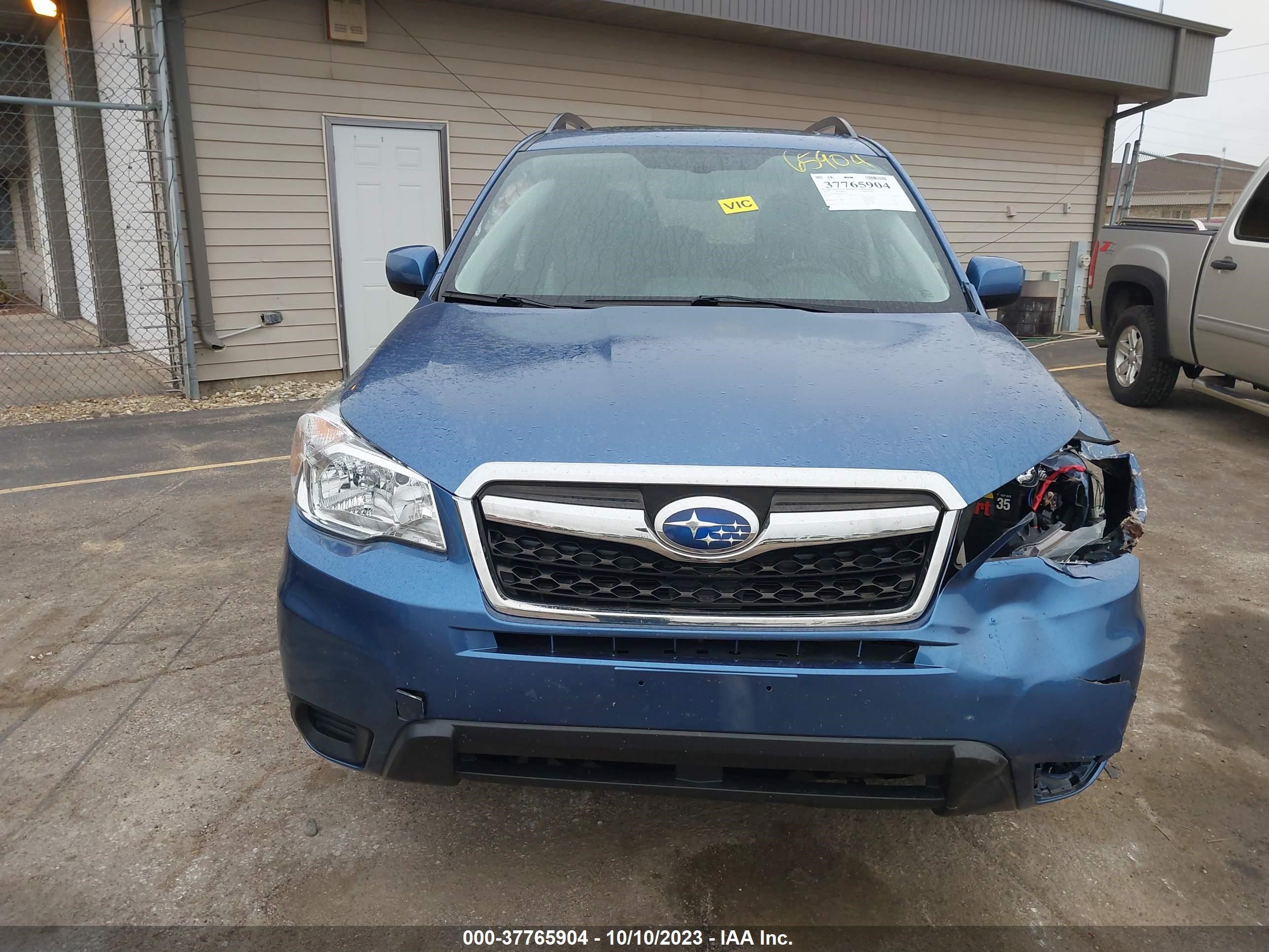 Photo 11 VIN: JF2SJADC8GH413734 - SUBARU FORESTER 