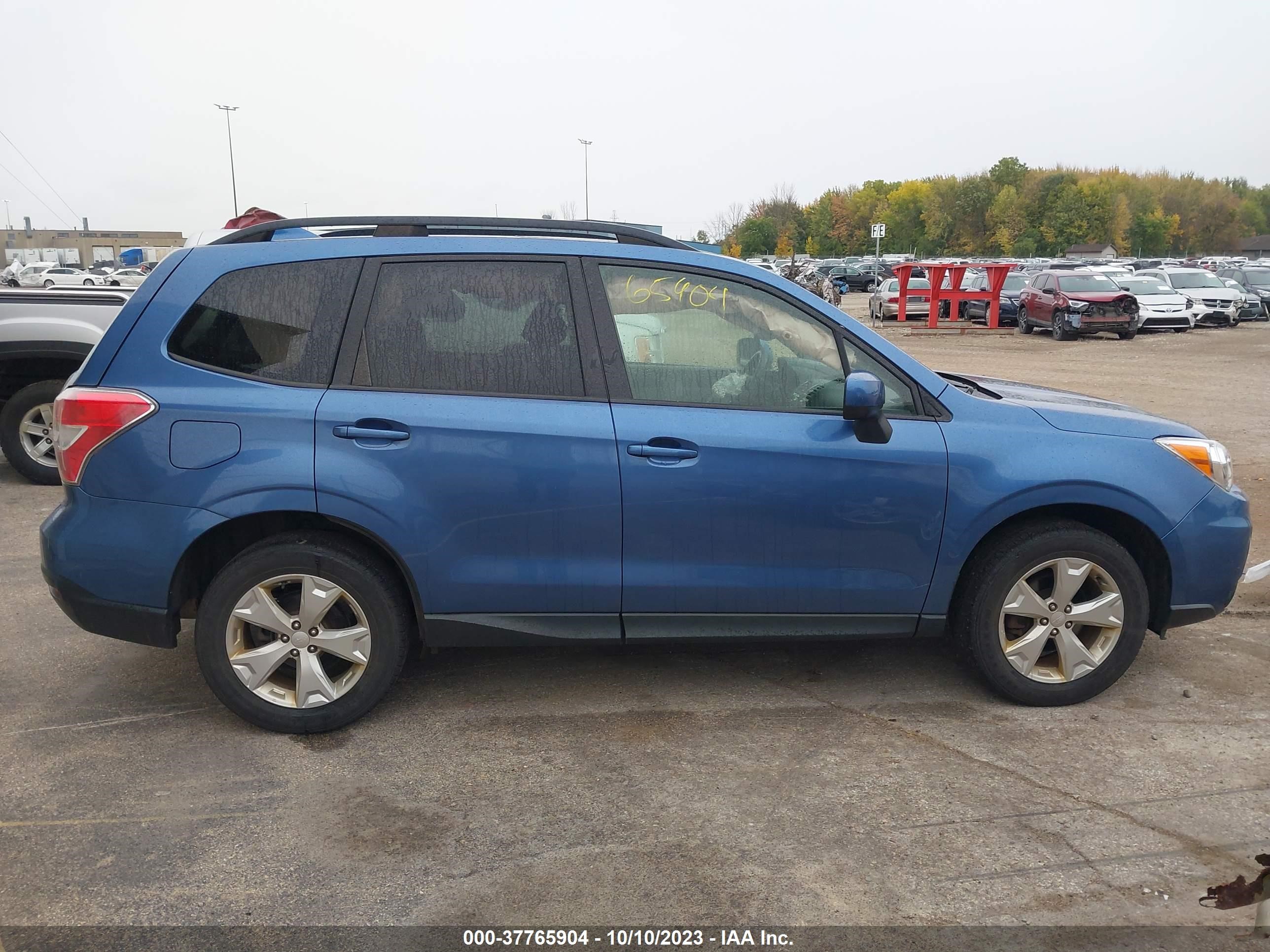 Photo 12 VIN: JF2SJADC8GH413734 - SUBARU FORESTER 