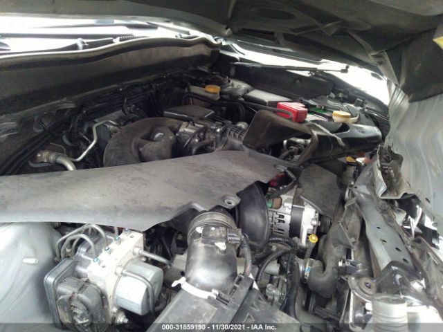 Photo 9 VIN: JF2SJADC8GH518077 - SUBARU FORESTER 