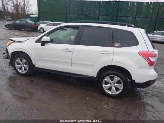 Photo 2 VIN: JF2SJADC8GH549121 - SUBARU FORESTER 