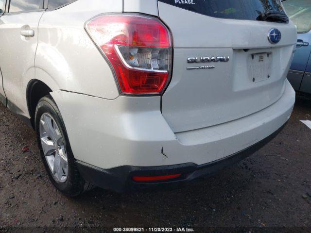 Photo 5 VIN: JF2SJADC9FH424868 - SUBARU FORESTER 