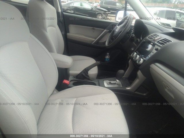 Photo 4 VIN: JF2SJADC9GH417615 - SUBARU FORESTER 