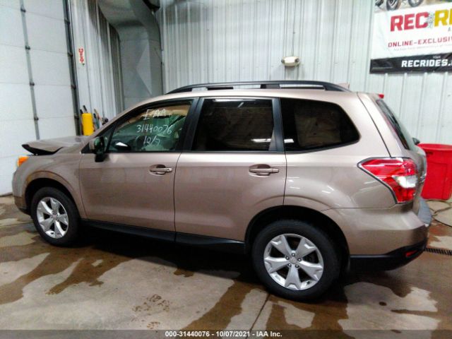 Photo 2 VIN: JF2SJADC9GH562721 - SUBARU FORESTER 