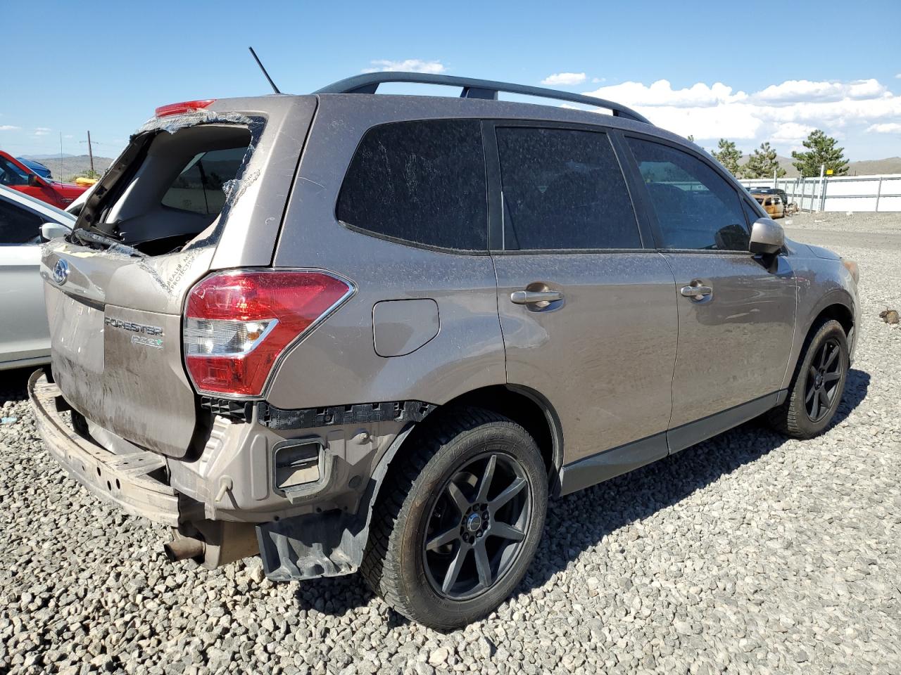 Photo 2 VIN: JF2SJADCXFH432428 - SUBARU FORESTER 