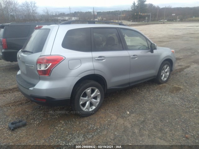 Photo 3 VIN: JF2SJADCXFH477806 - SUBARU FORESTER 