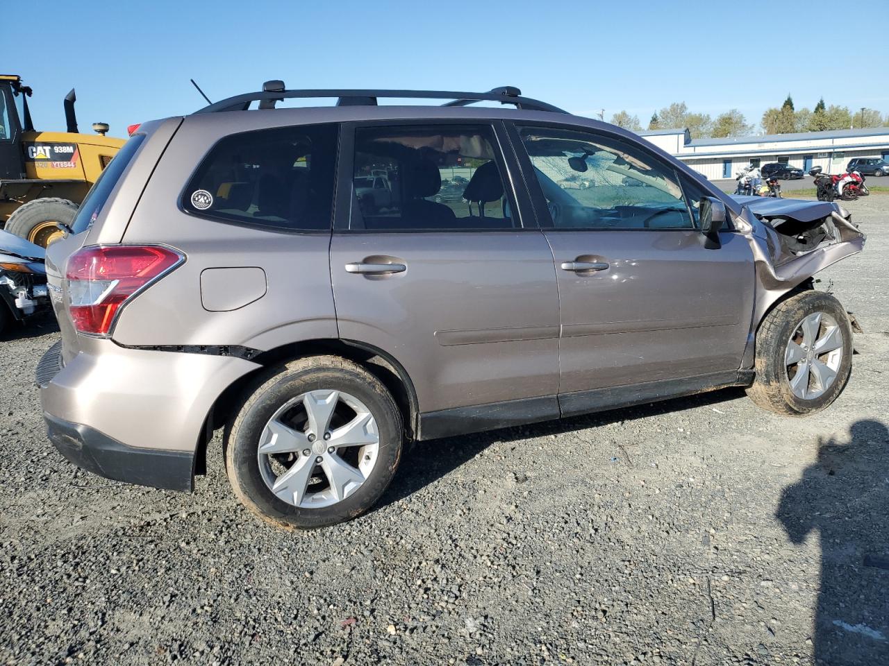 Photo 2 VIN: JF2SJADCXFH516054 - SUBARU FORESTER 