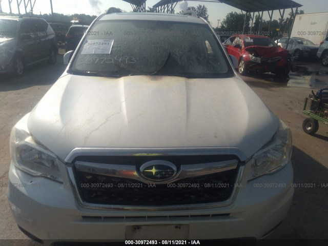 Photo 5 VIN: JF2SJADCXFH555579 - SUBARU FORESTER 