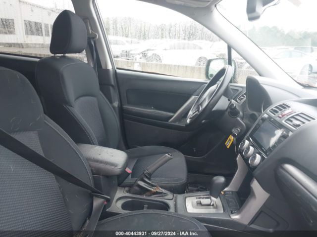 Photo 4 VIN: JF2SJADCXGH472770 - SUBARU FORESTER 