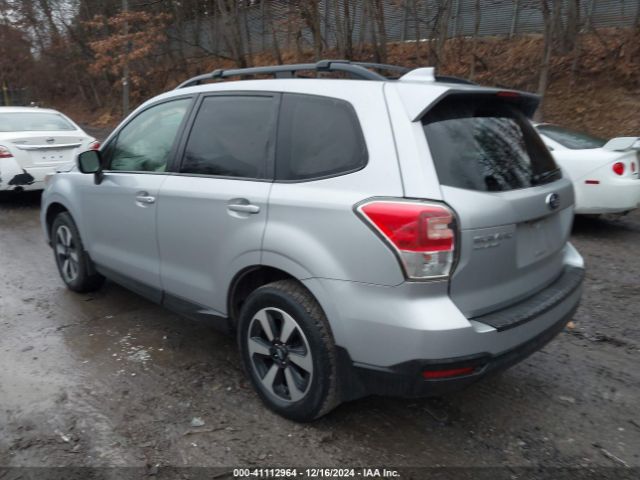 Photo 2 VIN: JF2SJAEC0JH453151 - SUBARU FORESTER 