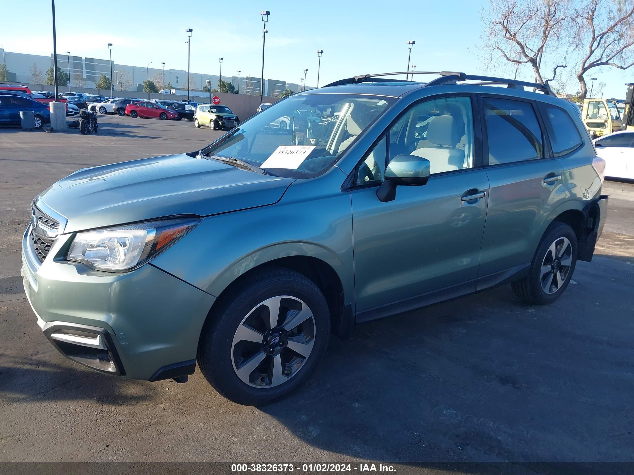 Photo 14 VIN: JF2SJAEC0JH594155 - SUBARU FORESTER 