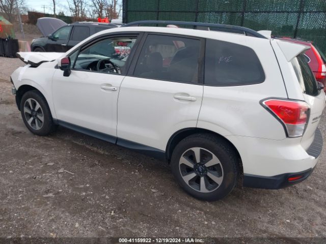 Photo 2 VIN: JF2SJAEC0JH605610 - SUBARU FORESTER 