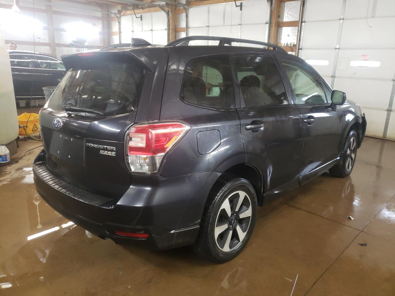 Photo 2 VIN: JF2SJAEC1HH535125 - SUBARU FORESTER 