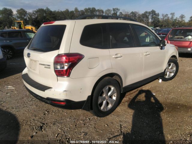 Photo 3 VIN: JF2SJAEC2EH441895 - SUBARU FORESTER 