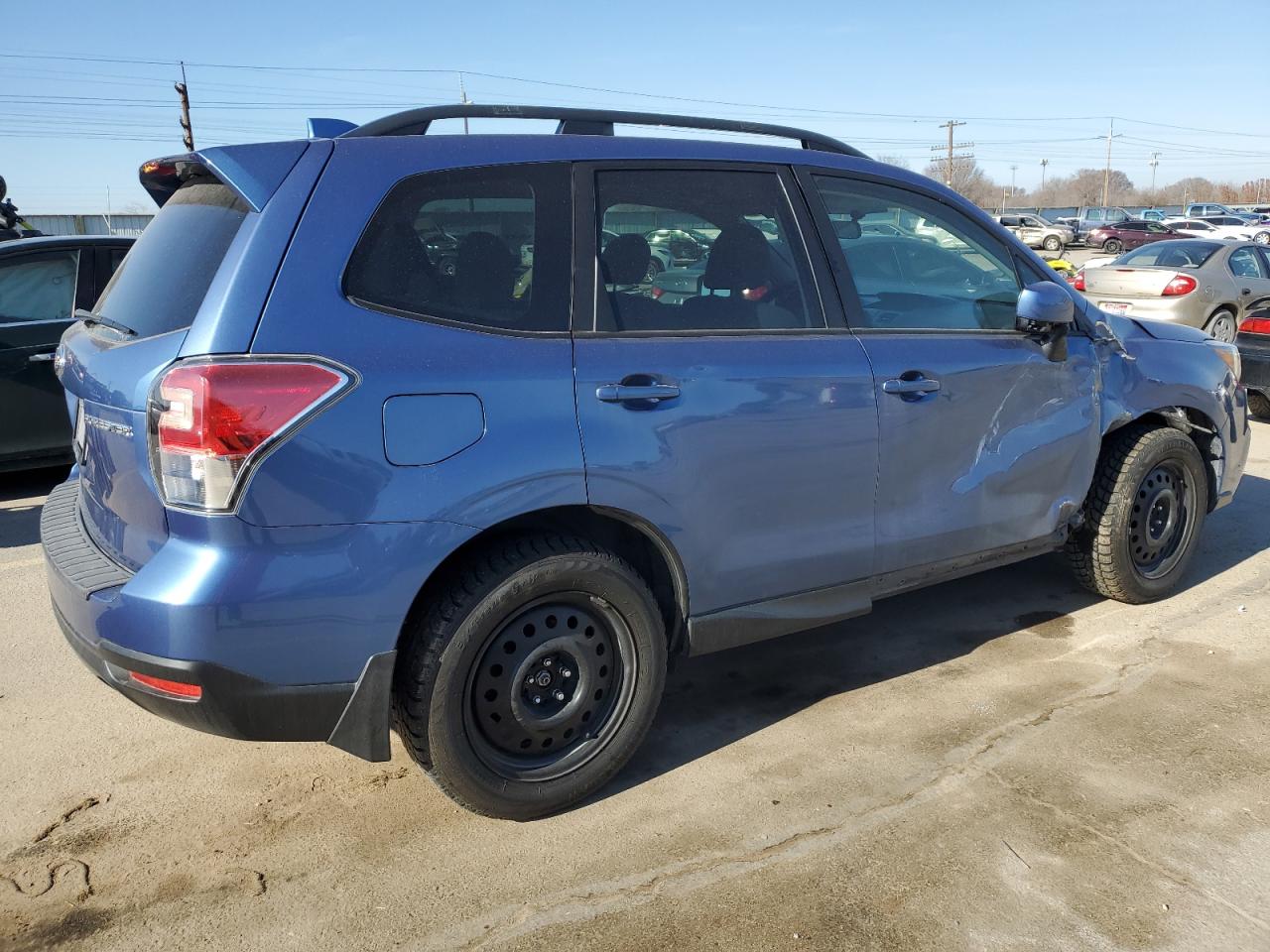 Photo 2 VIN: JF2SJAEC2JH505685 - SUBARU FORESTER 