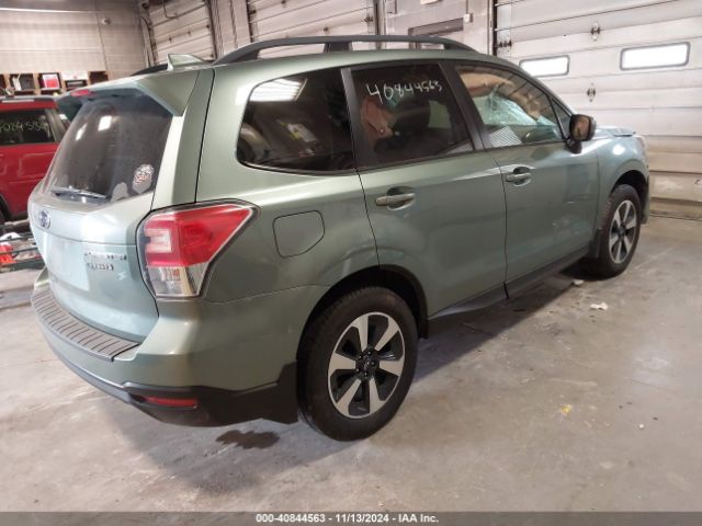 Photo 3 VIN: JF2SJAEC2JH579057 - SUBARU FORESTER 