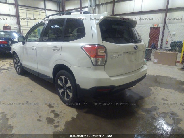 Photo 2 VIN: JF2SJAEC3HH411101 - SUBARU FORESTER 