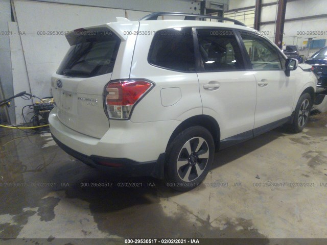 Photo 3 VIN: JF2SJAEC3HH411101 - SUBARU FORESTER 