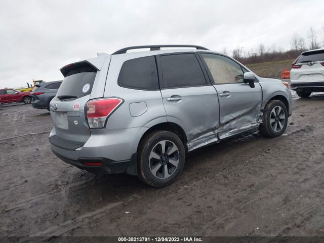 Photo 3 VIN: JF2SJAEC3HH444731 - SUBARU FORESTER 