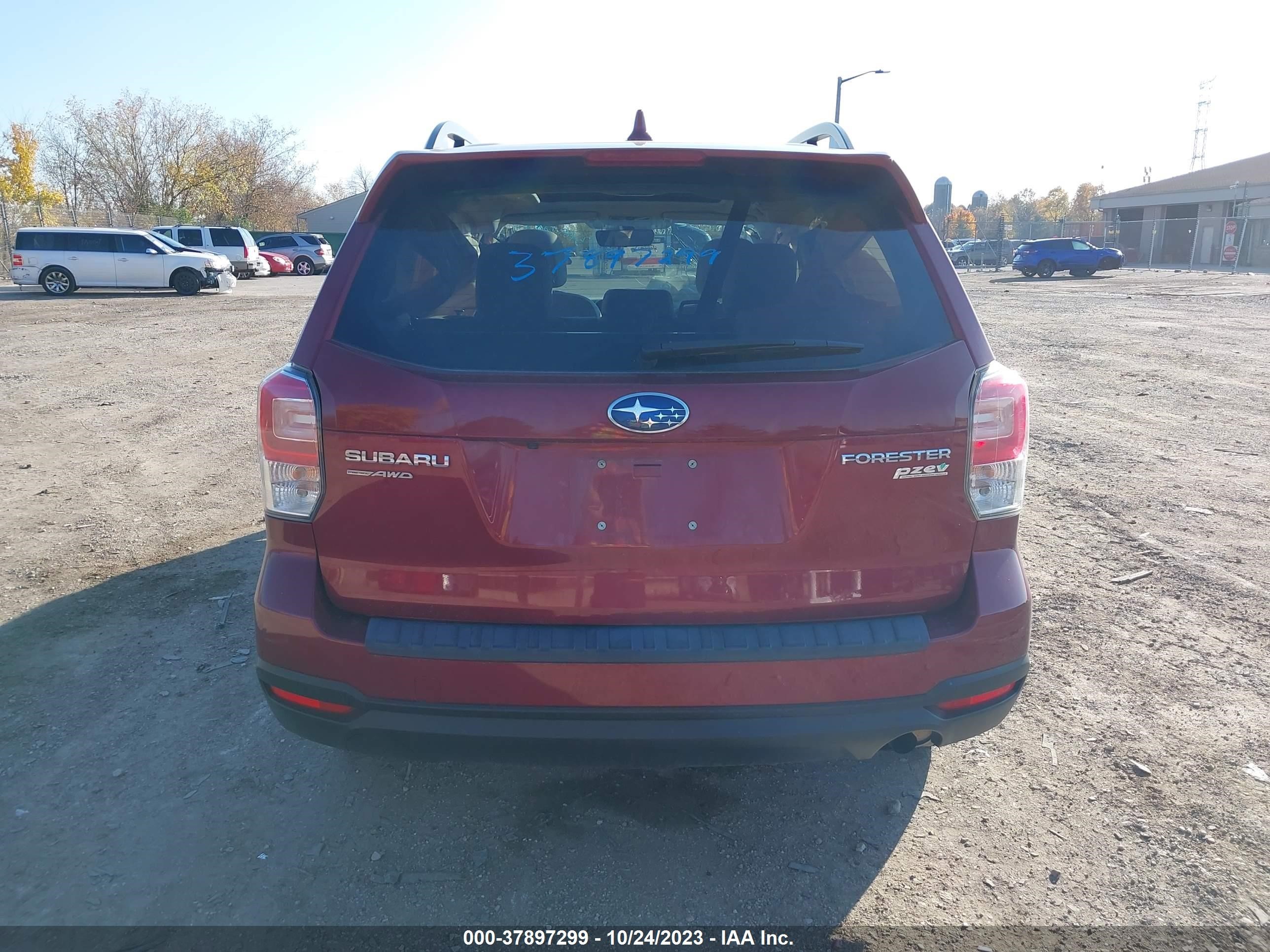 Photo 15 VIN: JF2SJAEC3HH461710 - SUBARU FORESTER 