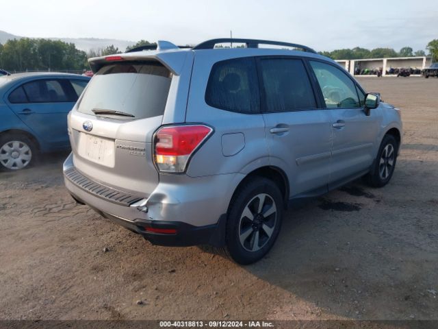 Photo 3 VIN: JF2SJAEC3HH503972 - SUBARU FORESTER 