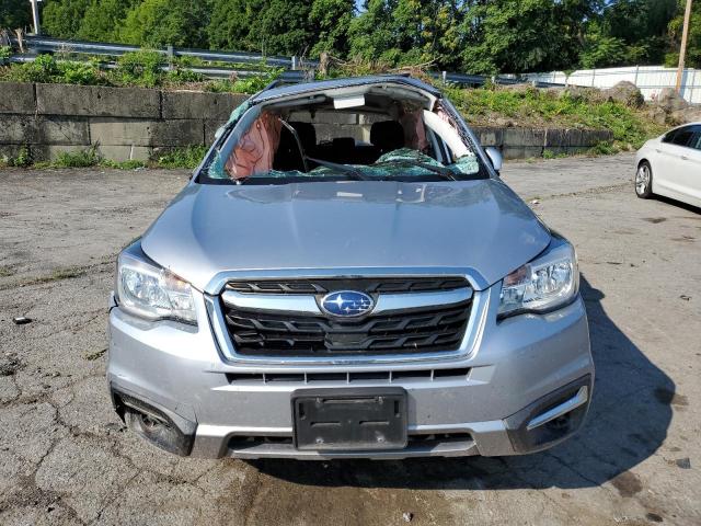 Photo 4 VIN: JF2SJAEC3JH411153 - SUBARU FORESTER 2 