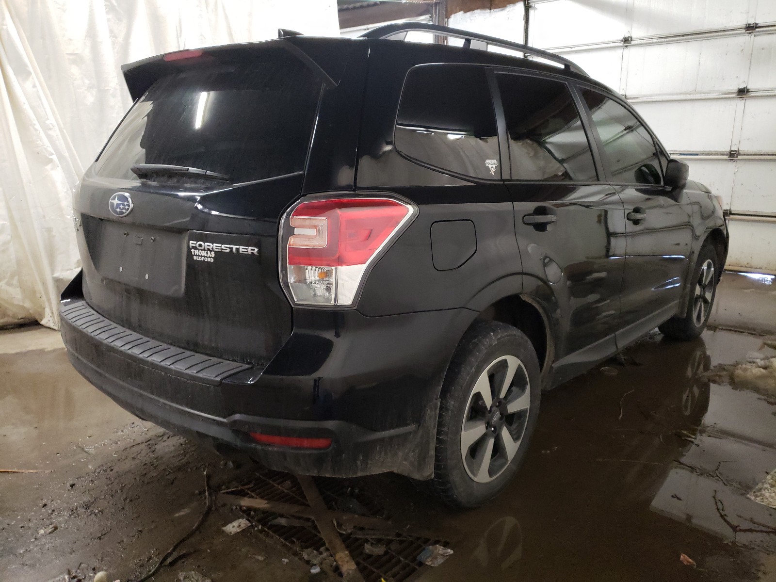 Photo 3 VIN: JF2SJAEC4JH573454 - SUBARU FORESTER 2 