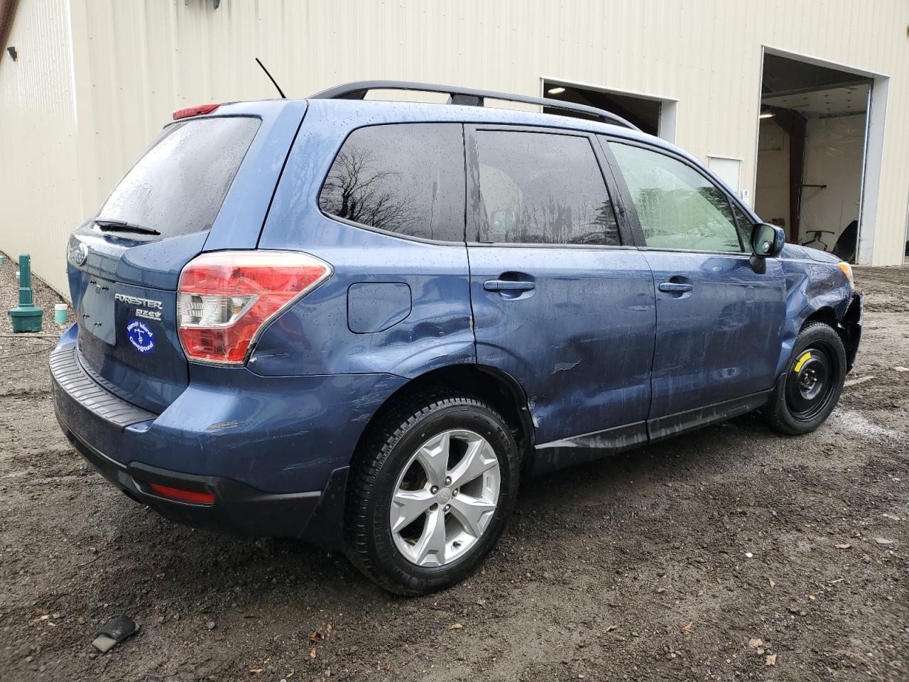 Photo 2 VIN: JF2SJAEC5EH443169 - SUBARU FORESTER 