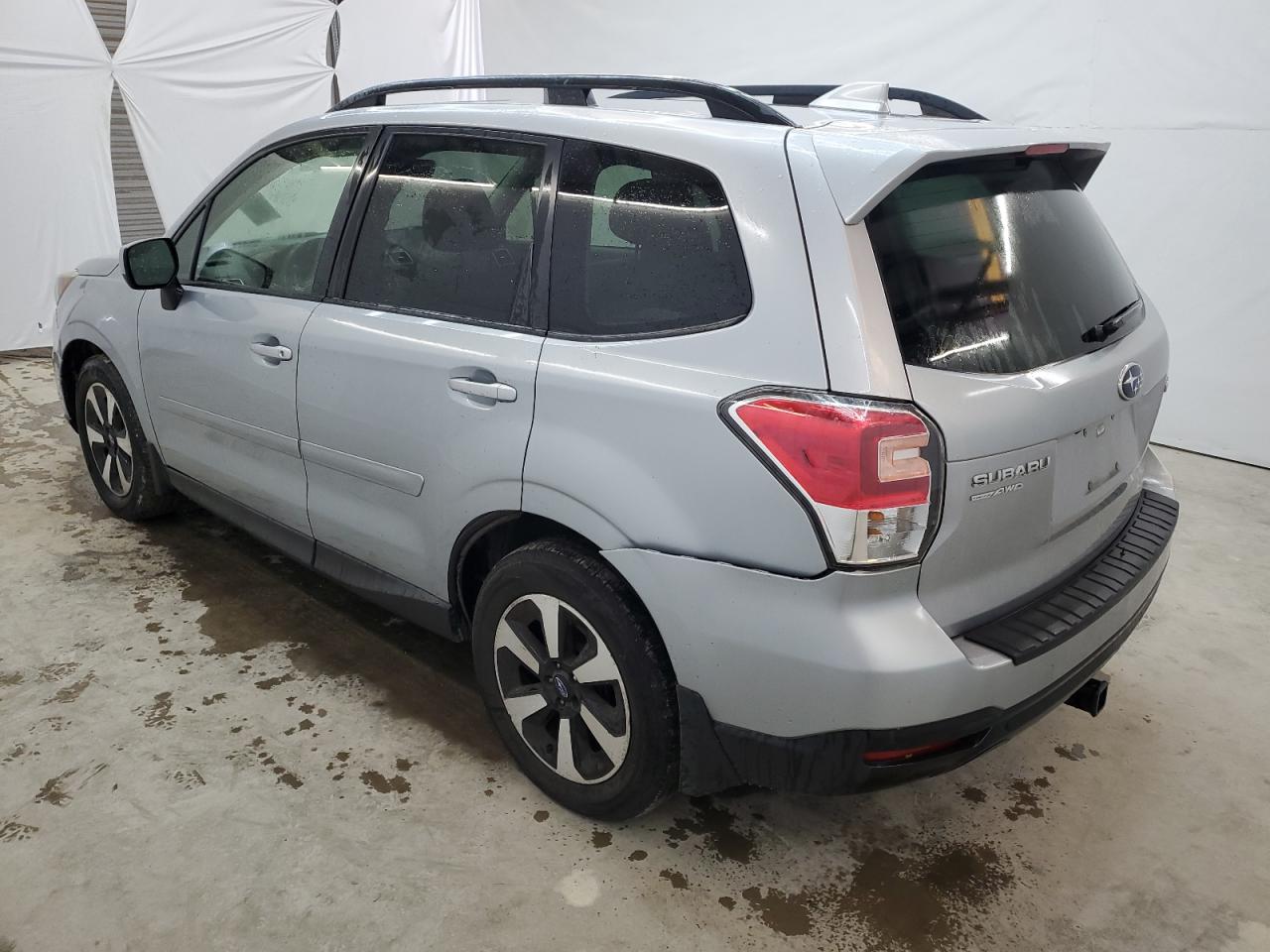 Photo 1 VIN: JF2SJAEC5HH436517 - SUBARU FORESTER 