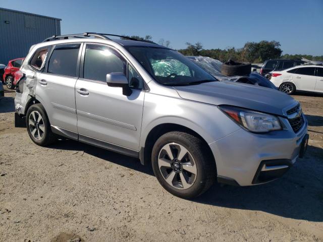 Photo 3 VIN: JF2SJAEC6JH426407 - SUBARU FORESTER 