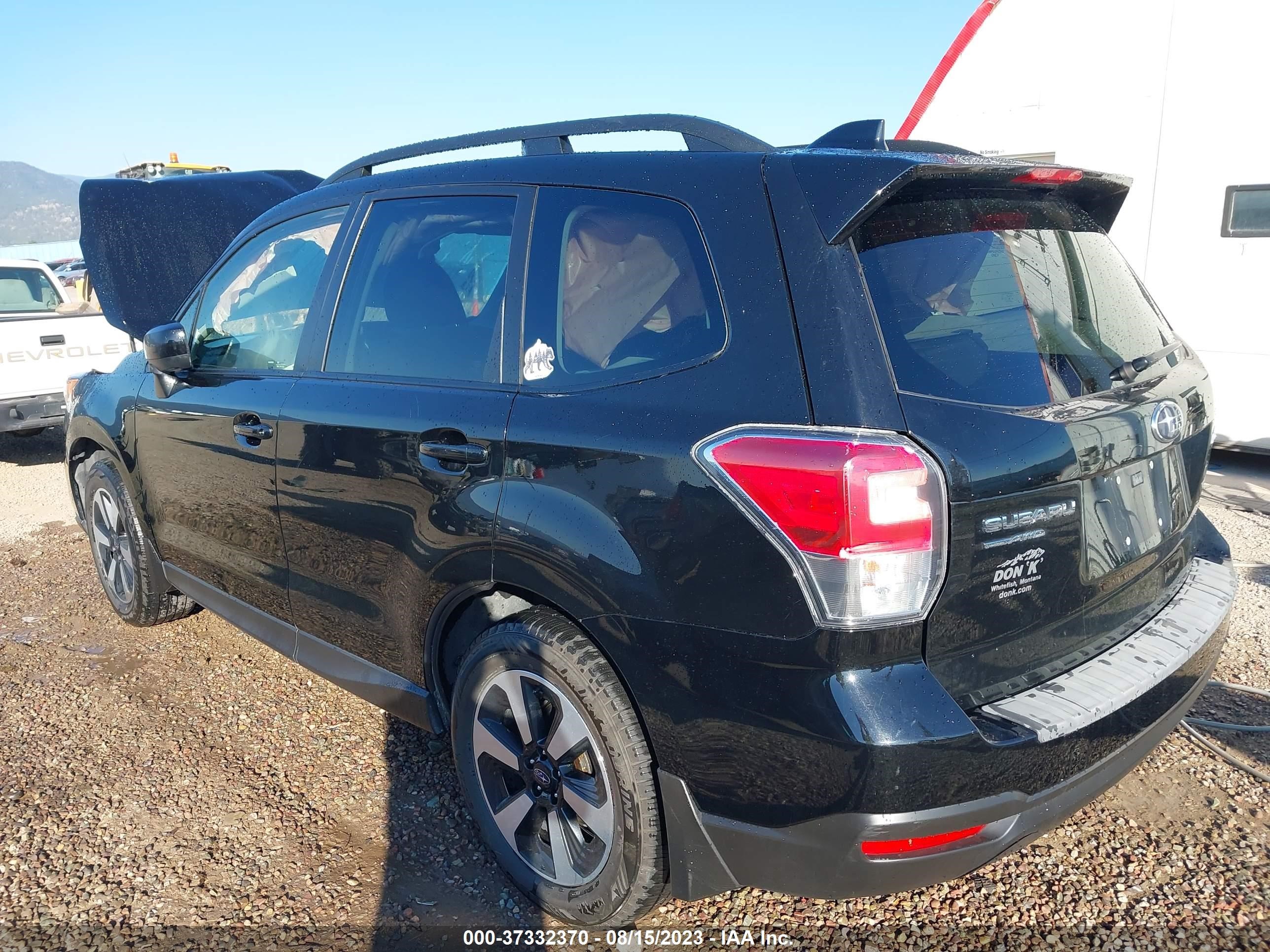 Photo 2 VIN: JF2SJAEC7JH441160 - SUBARU FORESTER 