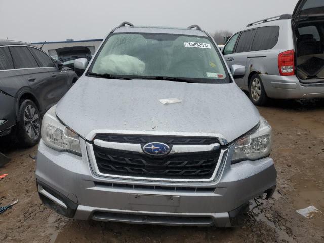 Photo 4 VIN: JF2SJAEC7JH444172 - SUBARU FORESTER 