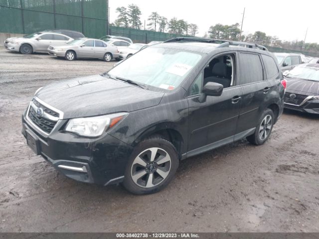 Photo 1 VIN: JF2SJAEC7JH597263 - SUBARU FORESTER 