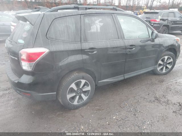 Photo 3 VIN: JF2SJAEC7JH597263 - SUBARU FORESTER 