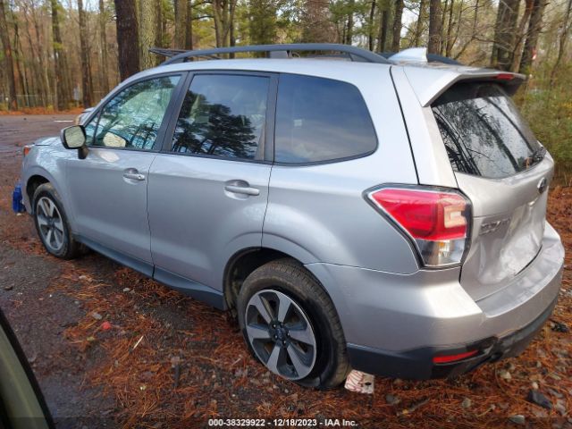 Photo 2 VIN: JF2SJAEC7JH617849 - SUBARU FORESTER 