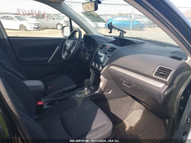 Photo 4 VIN: JF2SJAEC9HH416688 - SUBARU FORESTER 