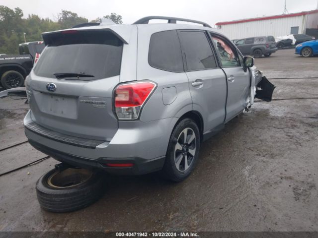 Photo 3 VIN: JF2SJAEC9HH523353 - SUBARU FORESTER 