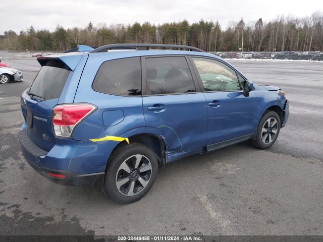 Photo 3 VIN: JF2SJAEC9JH451446 - SUBARU FORESTER 