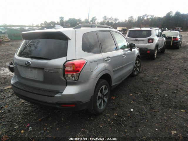 Photo 3 VIN: JF2SJAEC9JH536836 - SUBARU FORESTER 