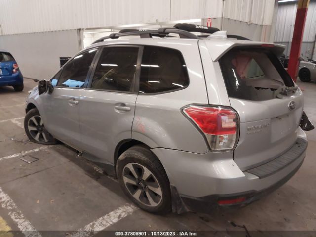 Photo 2 VIN: JF2SJAECXJG541050 - SUBARU FORESTER 