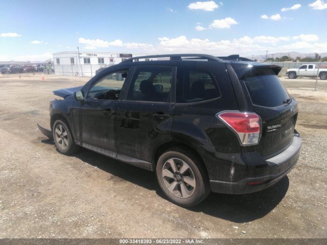 Photo 2 VIN: JF2SJAECXJH421193 - SUBARU FORESTER 