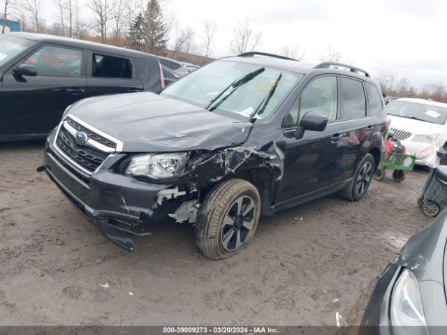 Photo 1 VIN: JF2SJAECXJH541477 - SUBARU FORESTER 