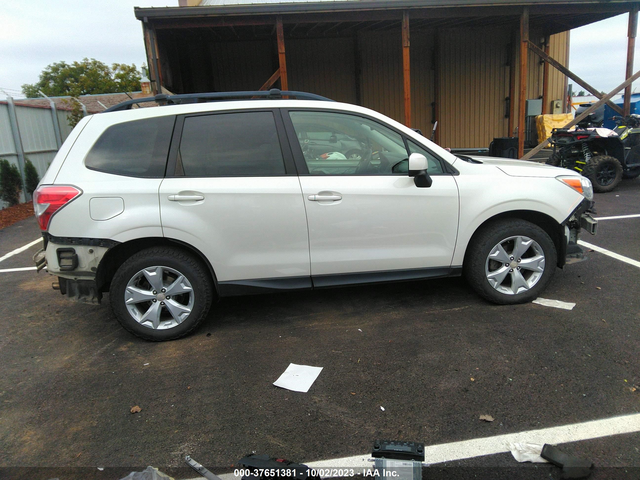 Photo 13 VIN: JF2SJAFC4FH548222 - SUBARU FORESTER 