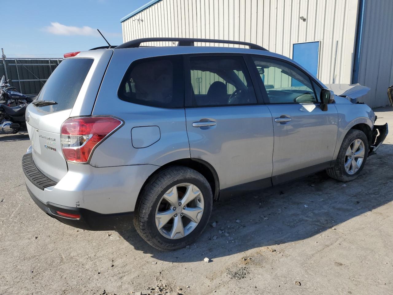 Photo 2 VIN: JF2SJAFC8FH820819 - SUBARU FORESTER 