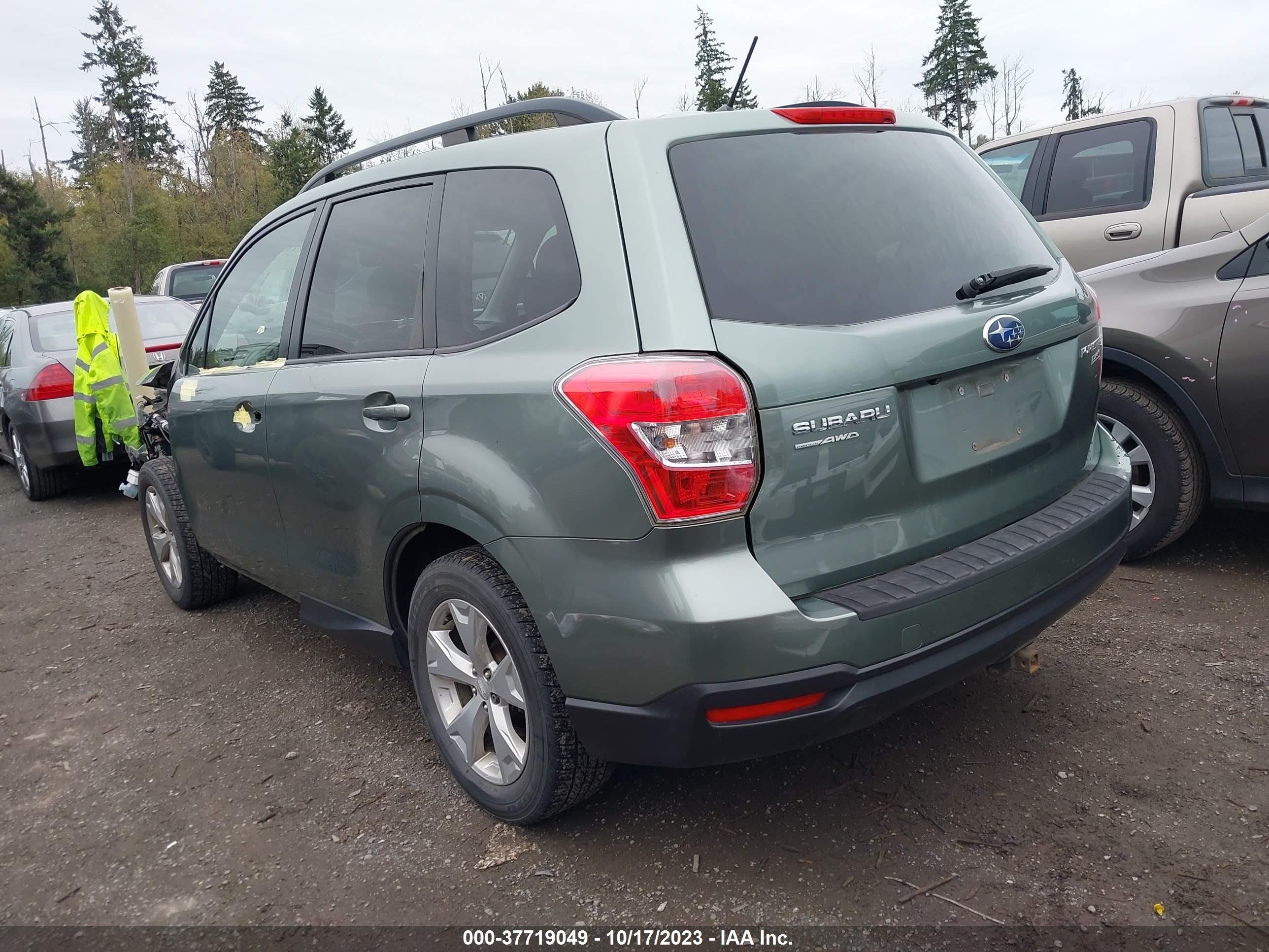 Photo 2 VIN: JF2SJAFCXFH566742 - SUBARU FORESTER 