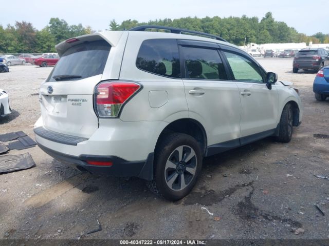 Photo 3 VIN: JF2SJAGC0HH508253 - SUBARU FORESTER 