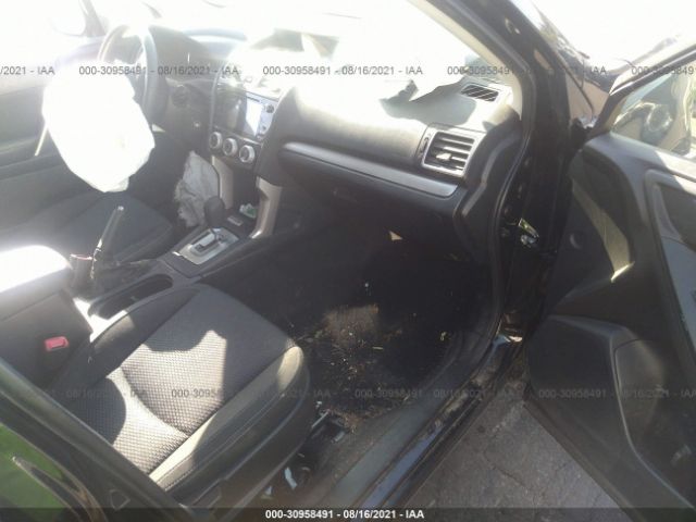 Photo 4 VIN: JF2SJAGC0HH527210 - SUBARU FORESTER 