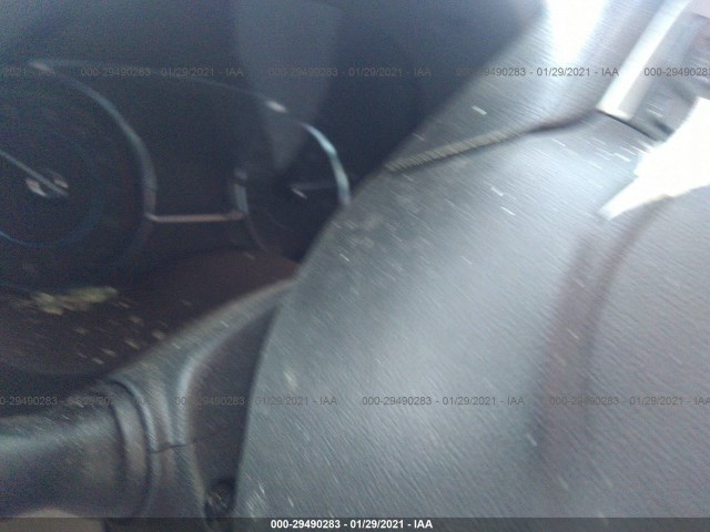 Photo 6 VIN: JF2SJAGC0HH568274 - SUBARU FORESTER 