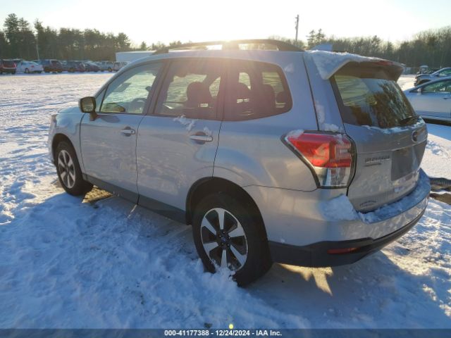 Photo 2 VIN: JF2SJAGC1JH463460 - SUBARU FORESTER 